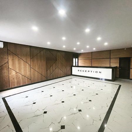 Hotel Mandarin Atyraū Zewnętrze zdjęcie