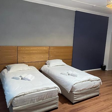 Hotel Mandarin Atyraū Zewnętrze zdjęcie
